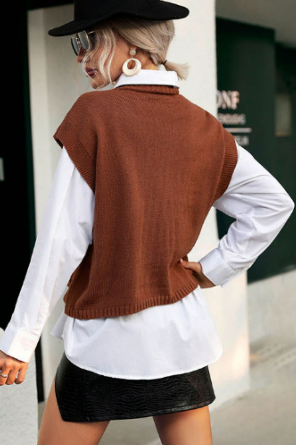 Cable-Knit Crewneck Capped Sleeve Sweater Vest