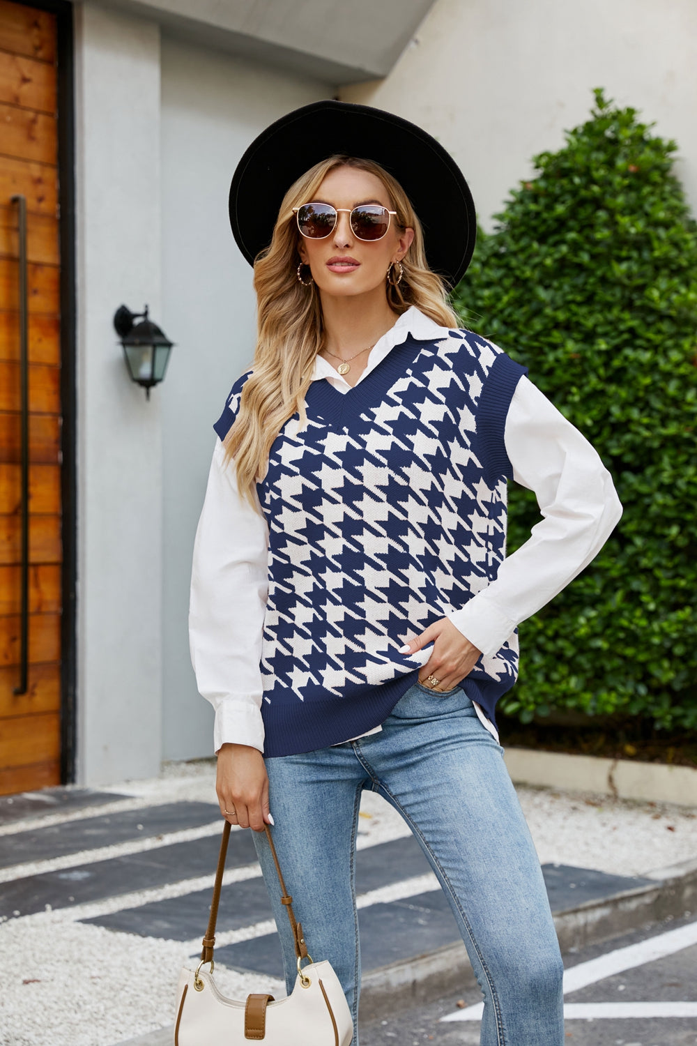 Houndstooth V-Neck Capped Sleeve Knit Vest