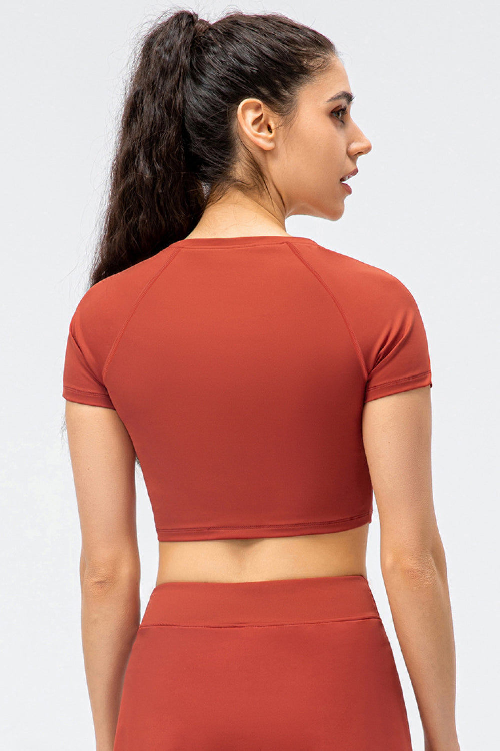 Cropped Raglan Sleeve Yoga Top