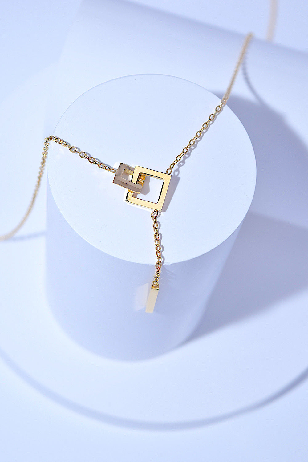 Geometric Pendant Lobster Clasp Chain Necklace