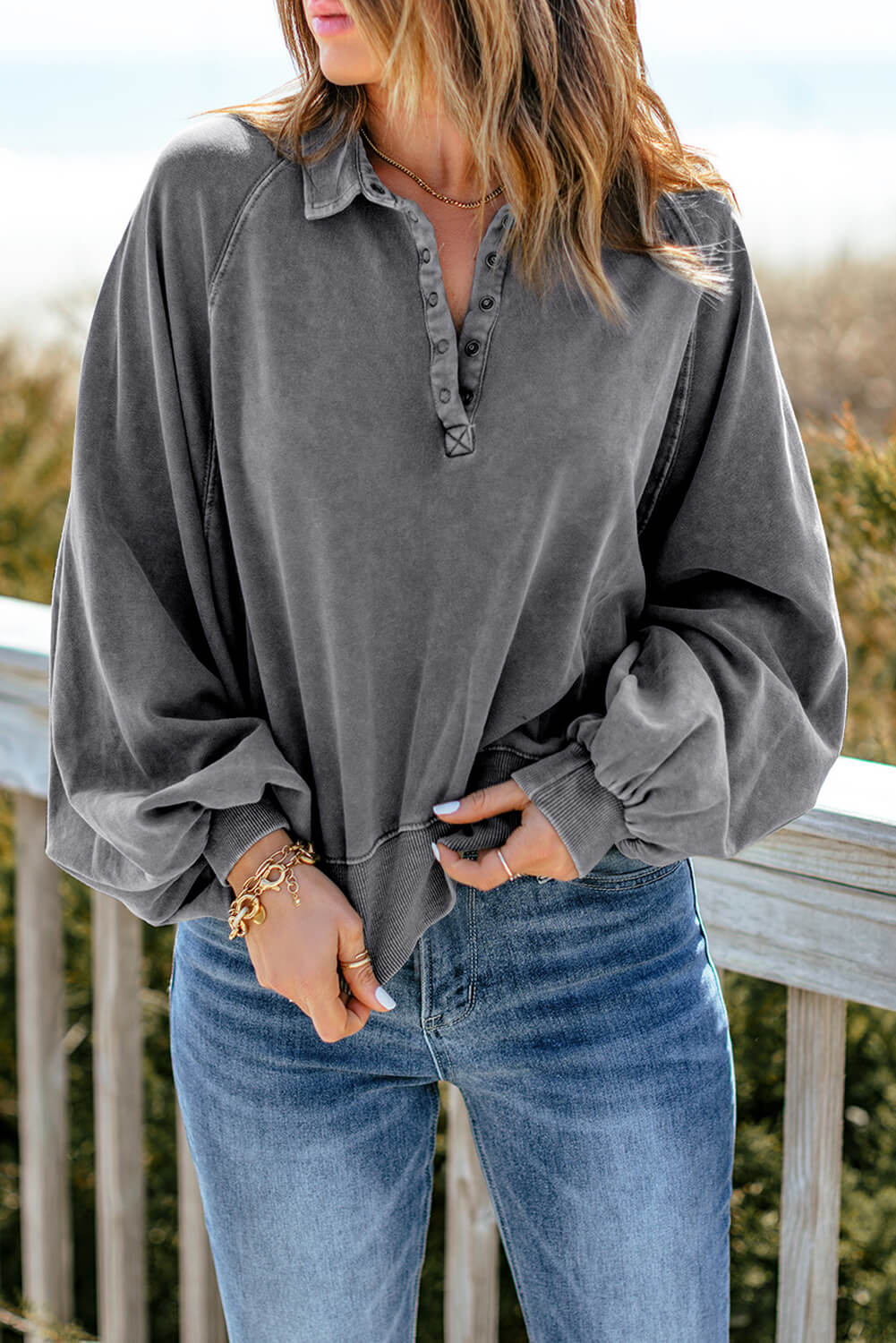 Quarter-Snap Collared Lantern Sleeve Sweatshirt