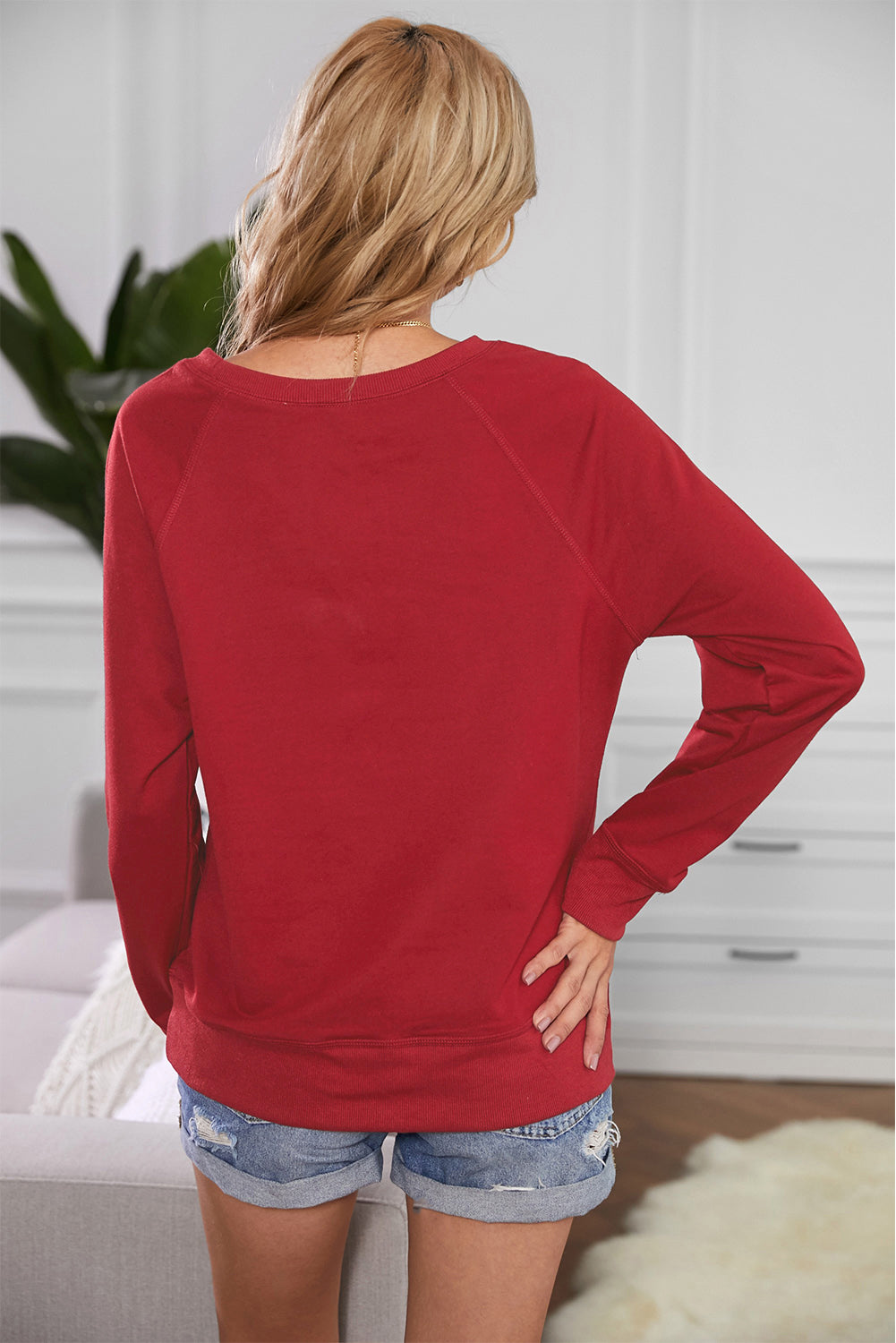 Round Neck Raglan Sleeve Exposed Seam Sweatshirt